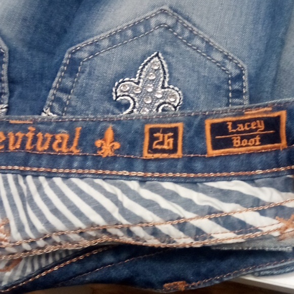 Rock Revival NWOT Women's Jeans 26 Lacey Embellished Rhinestones Distressed - Picture 8 of 13
